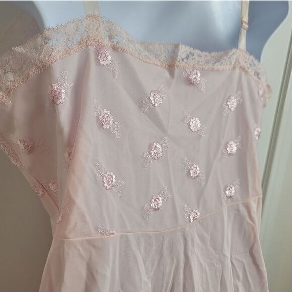 BEL-AIR Vintage Slip Dress - Picture 7 of 11